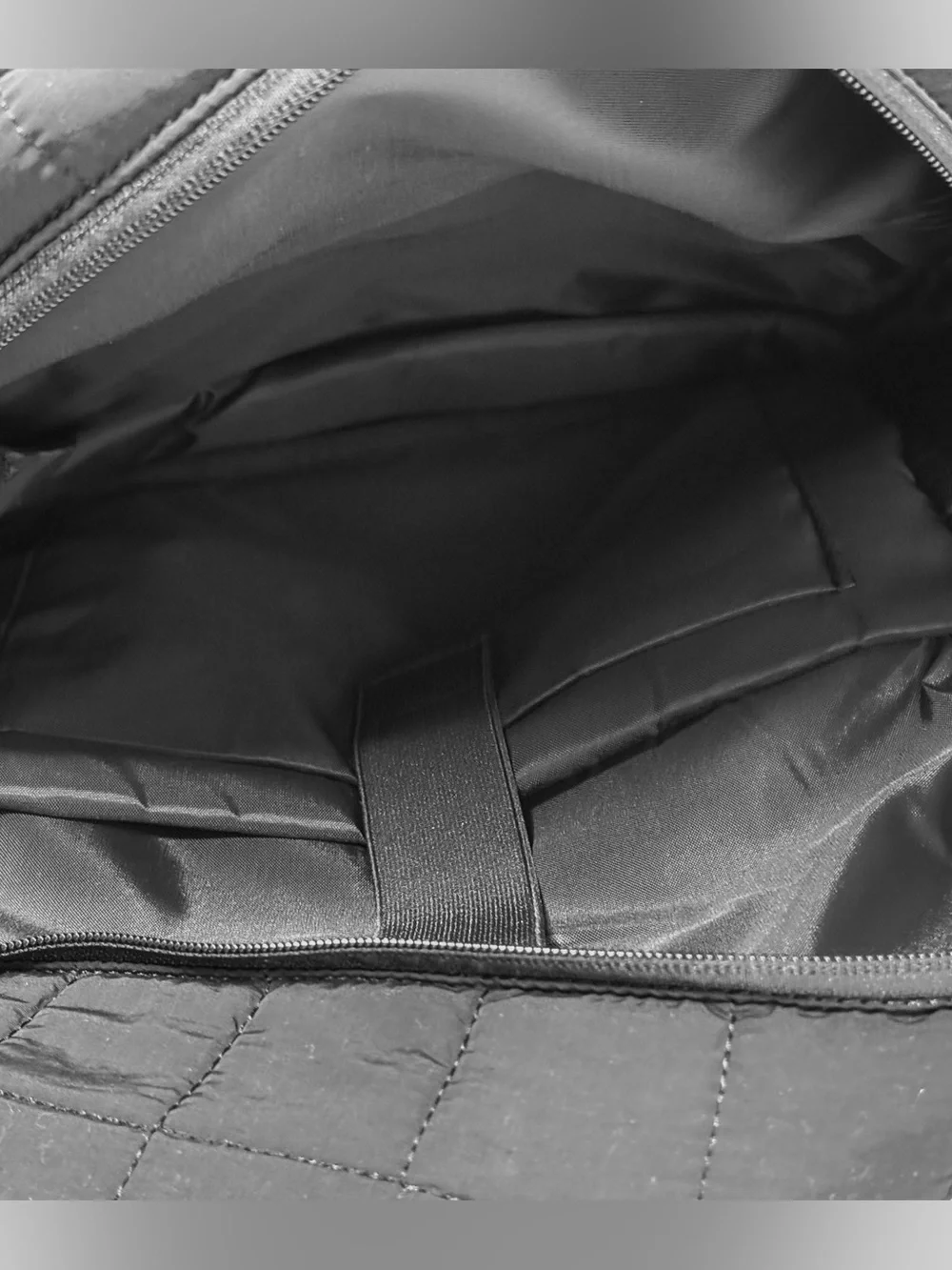 kadilong Laptop Book bag Backpack for College or Travel, Black Quilt, USB Ready